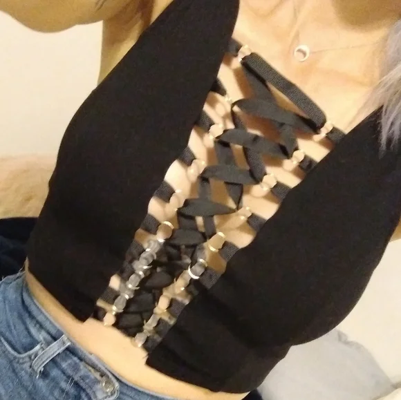 Black Cross Cross Top - Picture 3 of 13